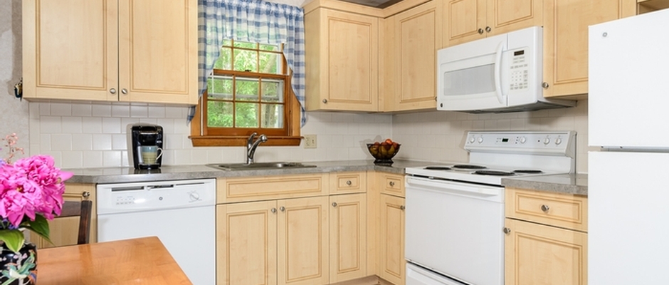 Colonial-Style Kitchen